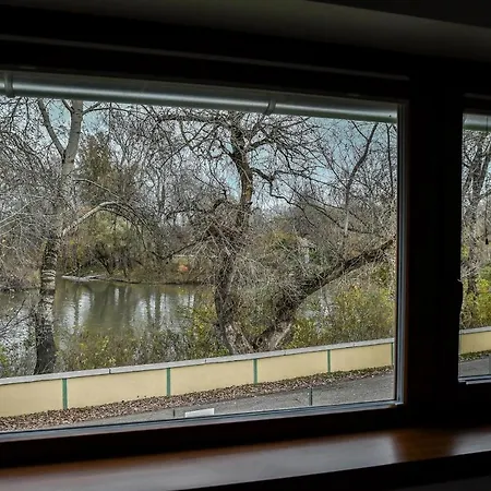 Apartment Bodrog33 Riverhouse